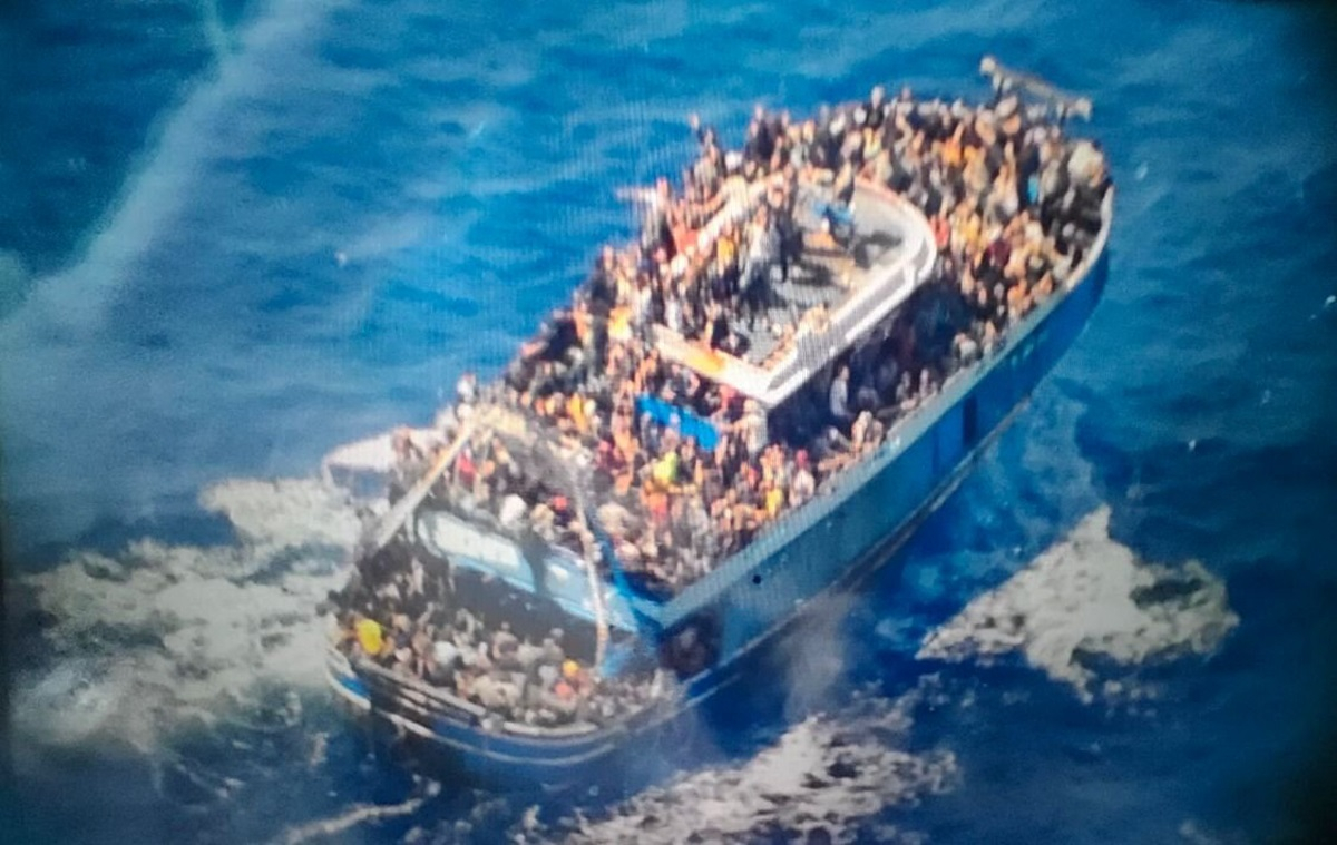 Κάτι κρύβει το Λιμενικό - Μετά από 48 ώρες παραδέχθηκαν ότι έριξαν σχοινί στο σκάφος