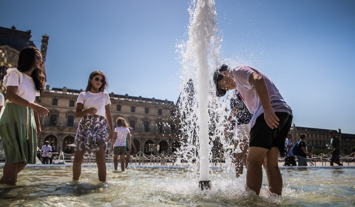«Σαρώνει» τη Γαλλία ο καύσωνας: 40αρια και συναγερμός για ξηρασία