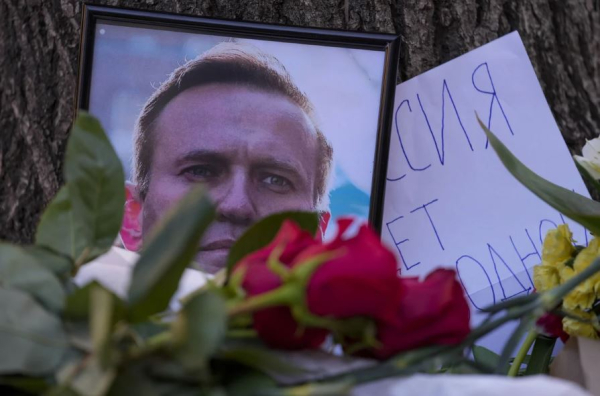 Ξαφνικός θάνατος ή κρατική δολοφονία: Το BBC για την τραγωδία Ναβάλνι στον «Πολικό Λύκο»