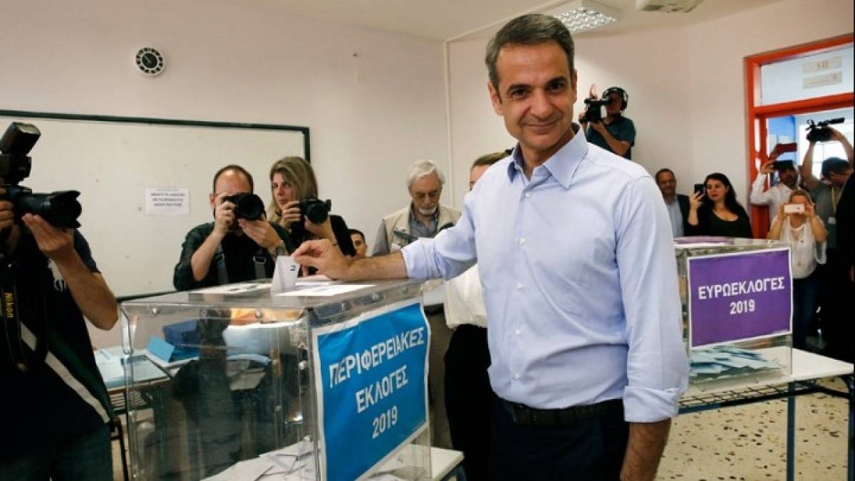 Μητσοτάκης: Ο Τσίπρας να παραιτηθεί και να πάει σε εκλογές