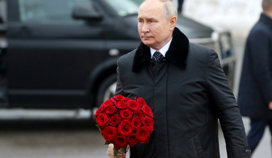 Γιόρτασε τελικά ο Πούτιν την ημέρα του Αγίου Βαλεντίνου; Η έκπληξη με τις 9 λευκές BMW
