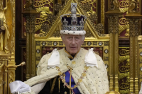 Βασιλιάς Κάρολος: Η προφητεία του Νοστράδαμου για αυτόν και την οικογένειά του