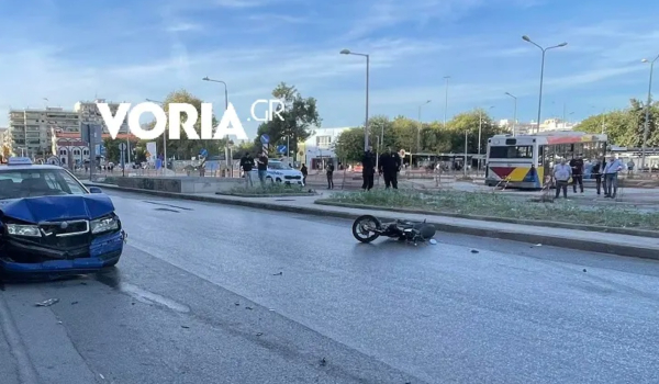 Θεσσαλονίκη: Μια νεκρή και τρεις τραυματίες - Οδηγός λεωφορείου έπαθε εγκεφαλικό, παρέσυρε μηχανή και 2 αυτοκίνητα