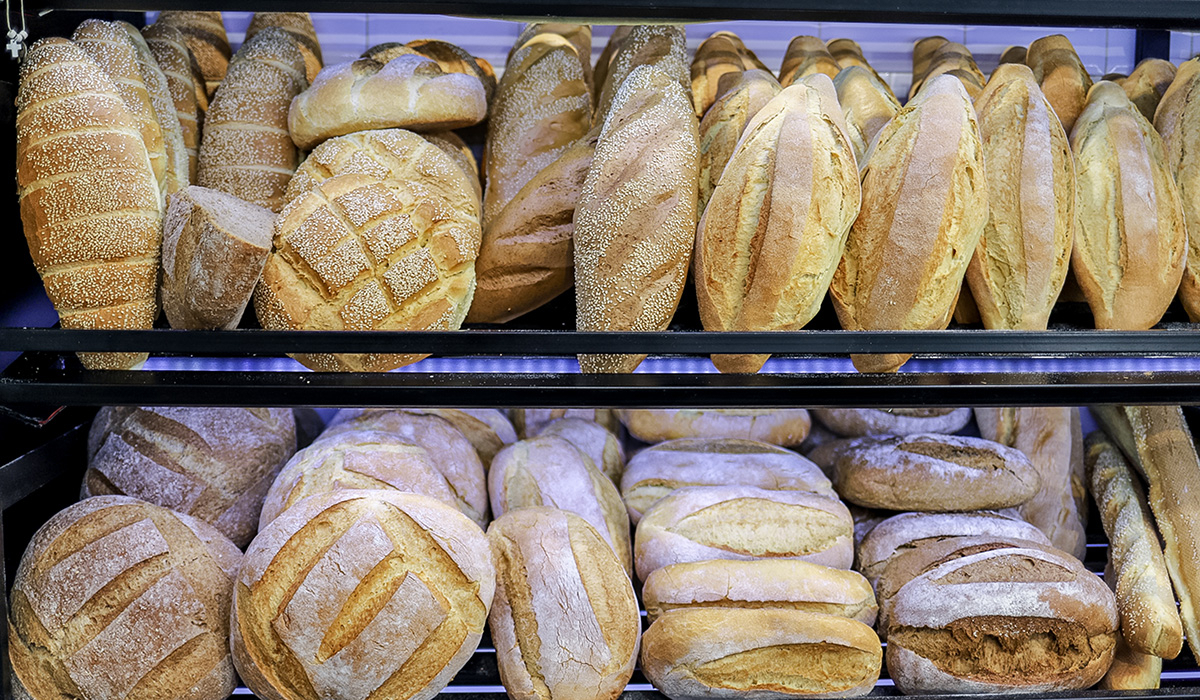 Θα πούμε το ψωμί... ψωμάκι - 10% αυξήθηκε η τιμή στα άλευρα
