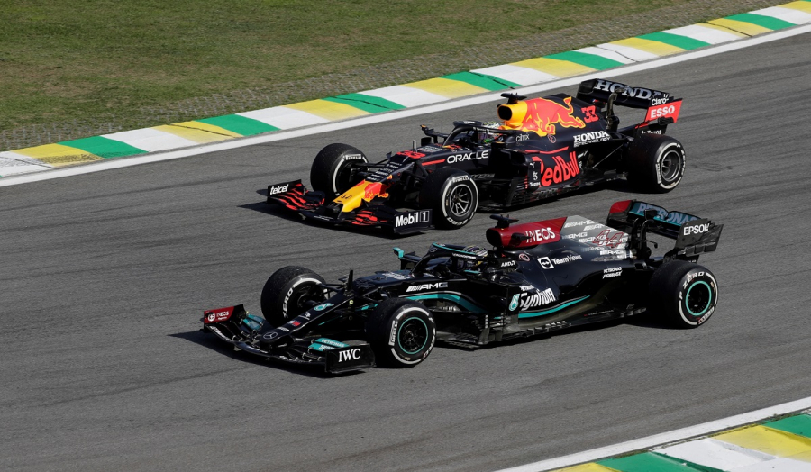 Formula 1: Ένσταση από την Mercedes για το περιστατικό Χάμιλτον - Φερστάπεν