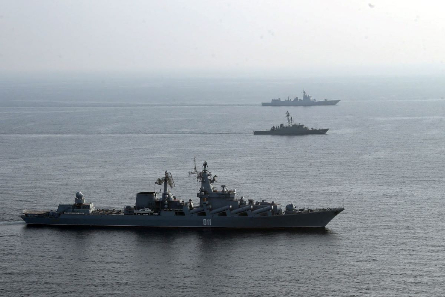 Πυκνά σύννεφα – Ρωσικά πλοία με πυρηνικά στη Βαλτική, μοίρες αεροσκαφών στα σύνορα με Ουκρανία