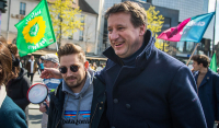 Γαλλικές εκλογές: Ο Ζαντό ζήτησε από τους ψηφοφόρους του να ψηφίσουν «χωρίς δισταγμό» τον Μακρόν