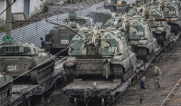 Πόλεμος στην Ουκρανία: Η Ρωσία επιτίθεται και από τη Λευκορωσία - Η στιγμή που μπαίνουν τανκ