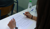 «Τρύπα» στις Πανελλήνιες: Φωτογραφικό ΦΕΚ ευνοεί μαθητές ιδιωτικών σχολειών - Καταγγελία φροντιστών