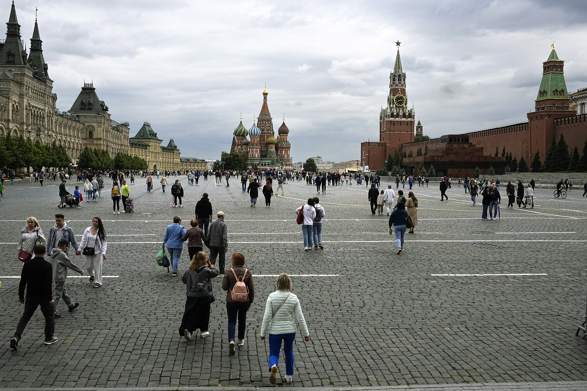 Economist: Η ρωσική οικονομία «τρέχει», διαψεύστηκαν τα σενάρια καταστροφής