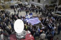 Κηδεία Κατσίφα: Θρήνος και οργή στις Βουλιαράτες