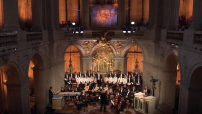Απολαύστε online τις μεγαλύτερες ορχήστρες και χορωδίες από την Καπέλα Σιστίνα και τις Βερσαλλίες