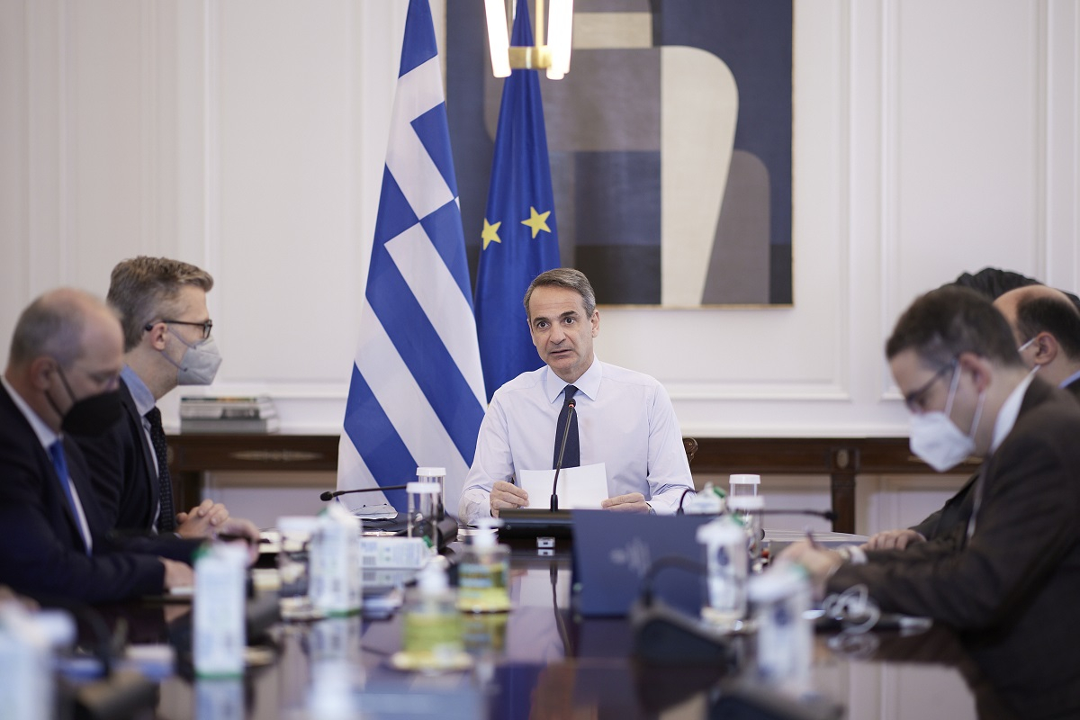 Τι είπε ο Μητσοτάκης στους υπουργούς για τη συνάντηση με τον Ερντογάν