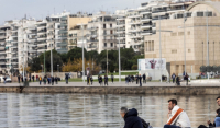 Μνήμες της εκατόμβης του τρίτου κύματος αναβιώνουν στη Θεσσαλονίκη - Ο τρόμος των ειδικών και οι πολιτικές αποφάσεις