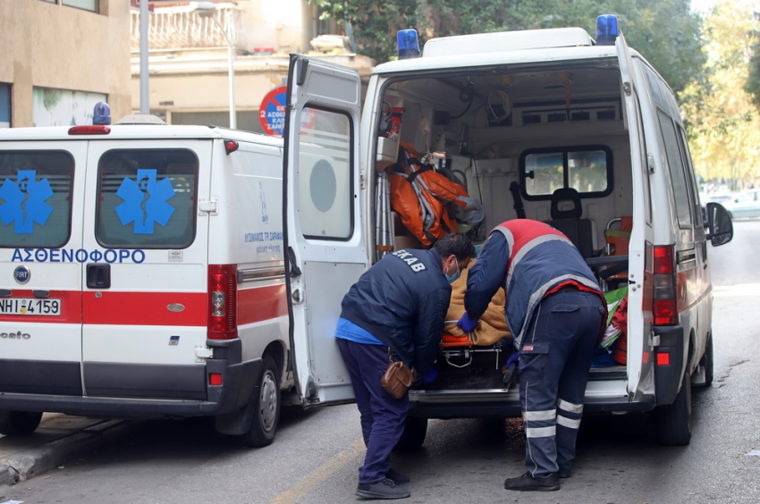 ΣΥΡΙΖΑ: Στους πόσους νεκρούς θα επιτάξει η κυβέρνηση τις ιδιωτικές κλινικές;