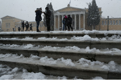 Λαγουβάρδος στο iEidiseis για την κακοκαιρία «Ελπίδα»: Θα χιονίσει σε όλη την Αθήνα, τσουχτερό το κρύο - Πού θα το στρώσει