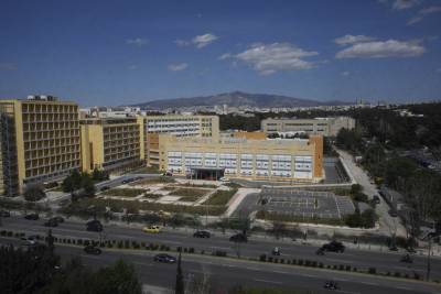 Κορονοϊός: 11 κρούσματα στο 401 Στρατιωτικό Νοσοκομείο