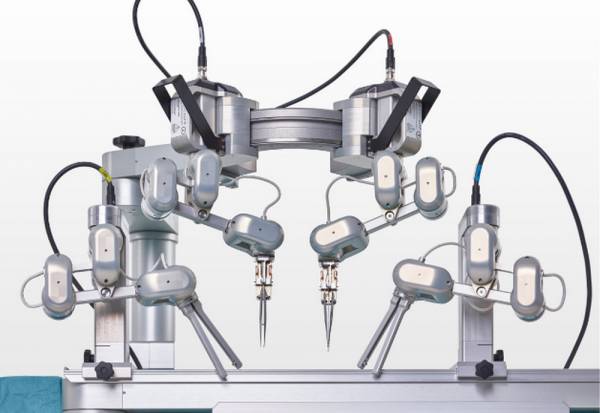 Επίσημη πρώτη για τη ρομποτική υπερμικροχειρουργική σε ανθρώπους