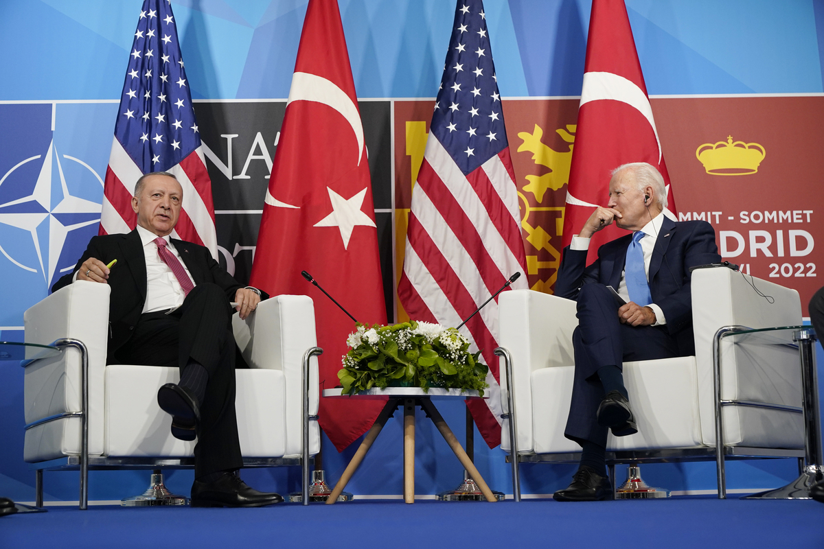 Μυστήριο με τη συνάντηση Ερντογάν - Μπάιντεν: Από την ανακοίνωση στη διάψευση και την αναβολή