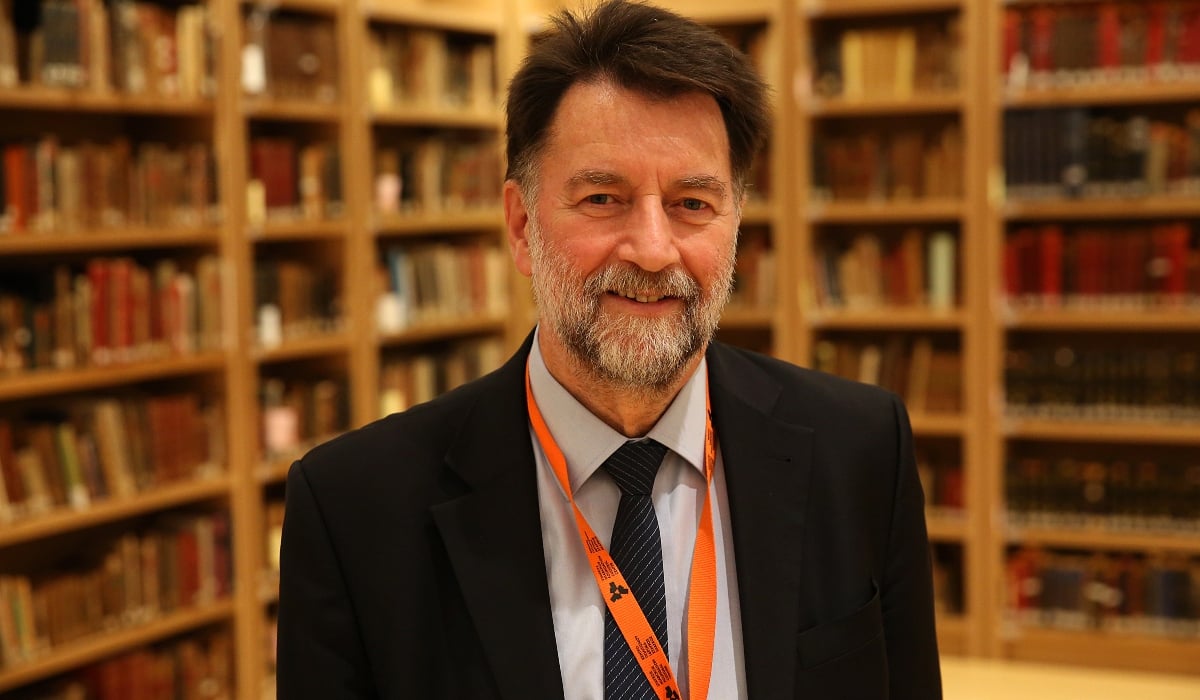 Φίλιππος Τσιμπόγλου: Πέθανε ο γενικός διευθυντής της Εθνικής Βιβλιοθήκης