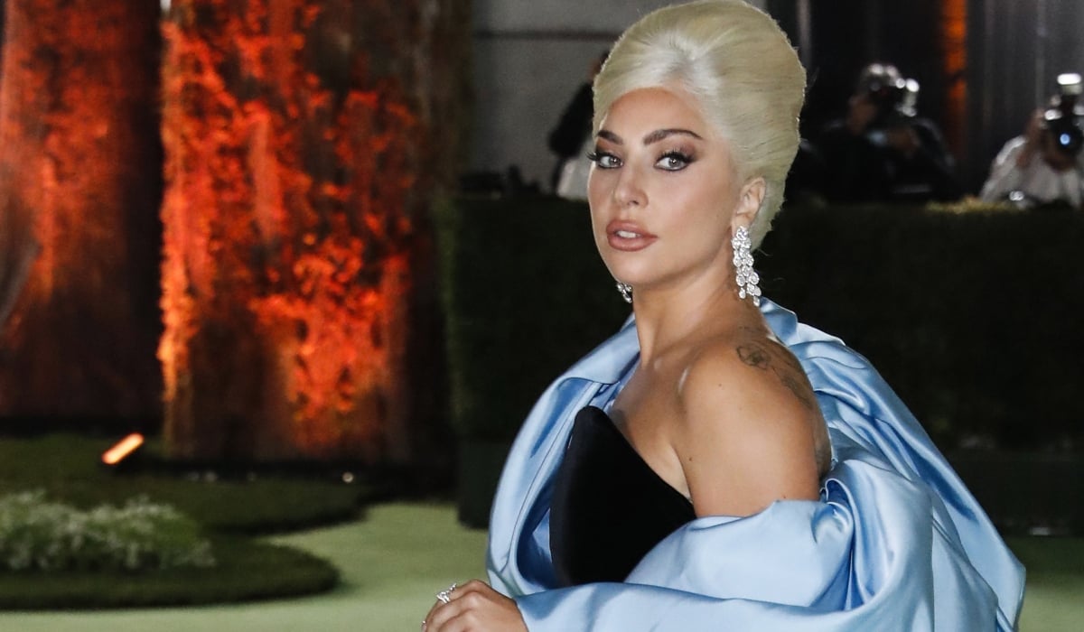 Lady Gaga: Πόζαρε ολόγυμνη για το εξώφυλλο της Vogue και έγινε viral