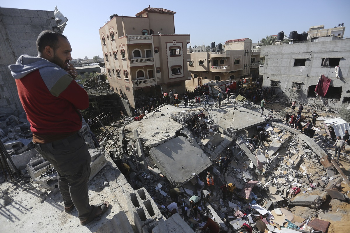 Το Ισραήλ βομβαρδίζει τη Ράφα: Για σχεδόν 100 νεκρούς κάνει λόγο η Χαμάς