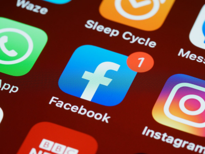 Facebook: Θα επιτρέπει στους χρήστες να έχουν έως και πέντε προφίλ