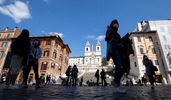 Ιταλία: Ανεμβολίαστοι το 11,2% των πολιτών άνω των 50