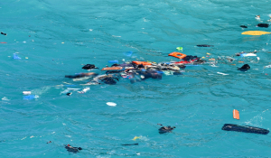 Τραγωδία δίχως τέλος: Συγκλονιστικές φωτογραφίες από το ναυάγιο στα Κύθηρα