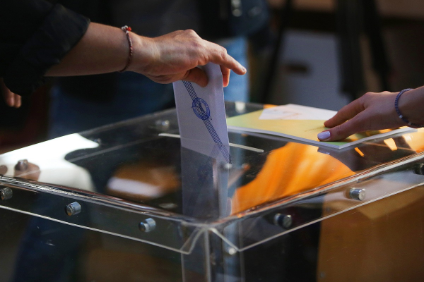 Η πρώτη εκτίμηση εκλογικού αποτελέσματος: 41,1% ΝΔ, 20% ΣΥΡΙΖΑ, 12,5% ΠΑΣΟΚ