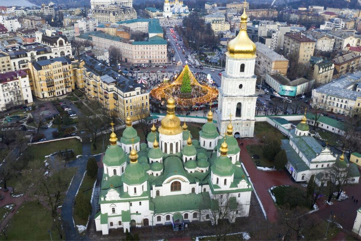 Δήμαρχος Κιέβου: «Δεν θα επιτρέψουμε στον Πούτιν να μας κλέψει τα Χριστούγεννα»