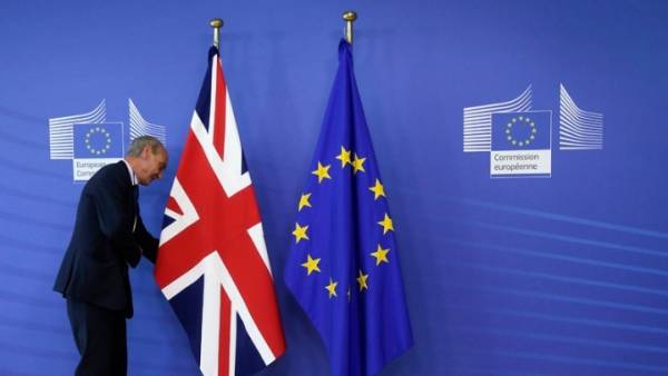 Brexit: Πρώτο βήμα για την έναρξη των διαπραγματεύσεων ΕΕ - Βρετανίας