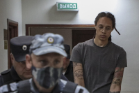 Ρωσία: Η Μόσχα «παγώνει» την ανταλλαγή κρατουμένων με τις ΗΠΑ – Ποιους αφορά