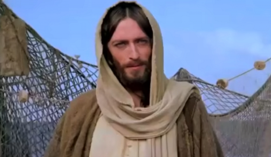 Ο Ιησούς από τη Ναζαρέτ: Πόσο χρονών είναι σήμερα ο ηθοποιός Ρόμπερτ Πάουελ