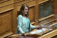 Ελληνική Λύση: Βουλεύτρια ανεξαρτητοποιήθηκε, το μετάνιωσε και το πήρε πίσω