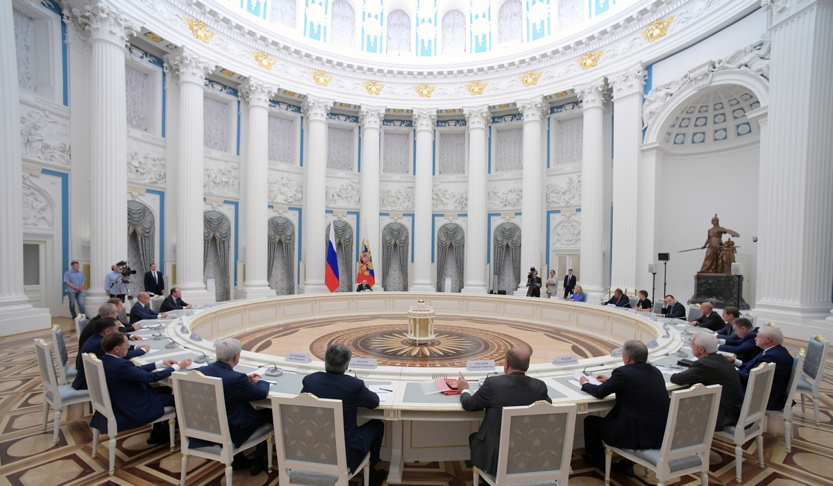 Έκτακτη συνεδρίαση της Ρωσικής Βουλής για τα δημοψηφίσματα