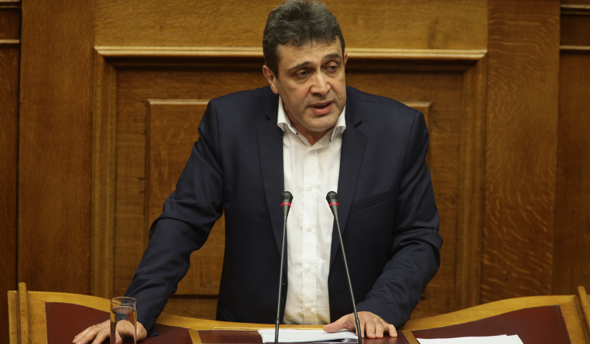 Χανιά: Τι λέει ο βουλευτής του ΣΥΡΙΖΑ για το περιστατικό στον ΒΟΑΚ με τους αστυνομικούς