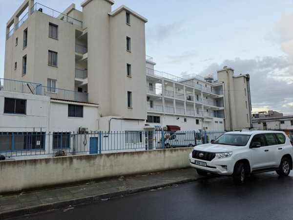 Κύπρος: Στυγερή δολοφονία 35χρονης στο διαμέρισμά της – Καταζητείται άνδρας 25 ετών