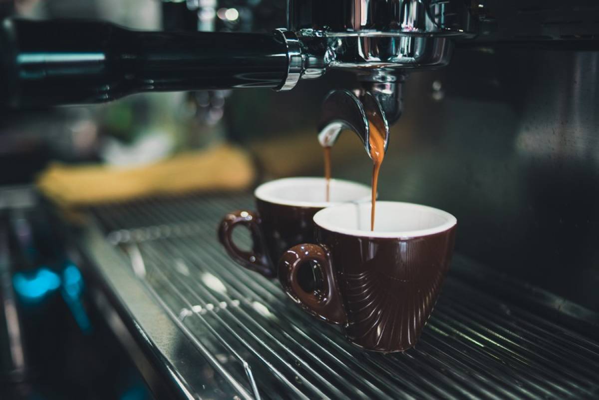 ΦΠΑ: Νέα τροπολογία για τον καφέ στο 13%