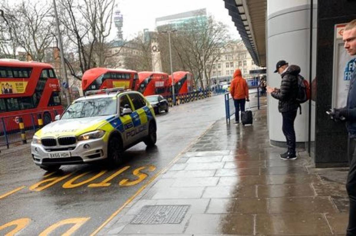Λονδίνο: Συναγερμός από επίθεση με μαχαίρι σε σταθμό τρένου