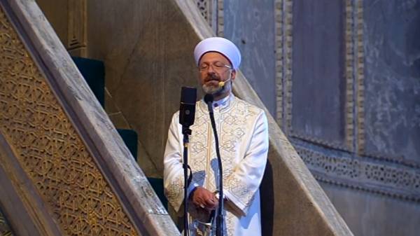 Προκαλεί ο Τούρκος ανώτατος ιμάμης: Η Αγία Σοφία είναι ναός του Ισλάμ