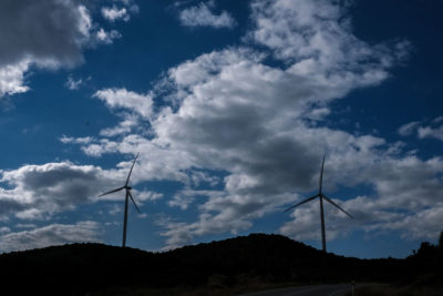 Ανανεώσιμες Πηγές Ενέργειας: Γιατί ετοιμάζονται να φύγουν ξένοι επενδυτές - Η απόφαση που δείχνει αδιαφάνεια