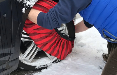 Πώς βάζουμε σωστά τις χιονοκουβέρτες στο αυτοκίνητο
