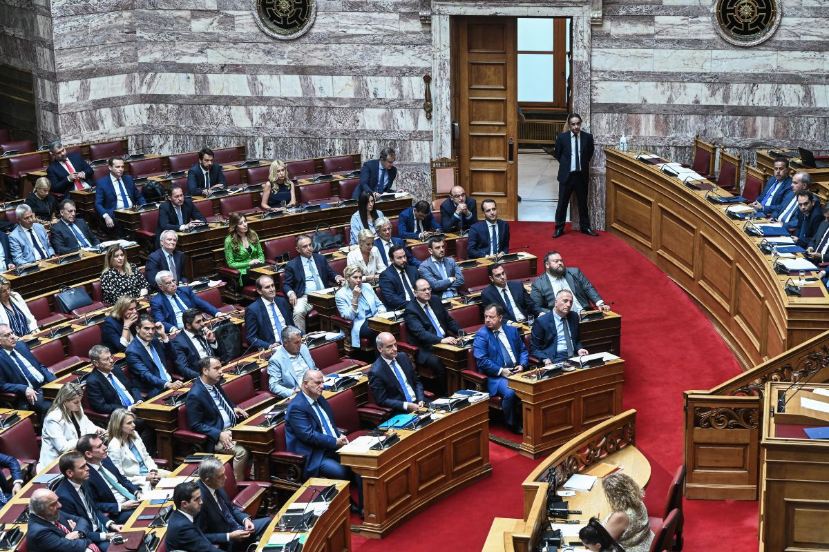 Το μεγάλο ερώτημα: Θα συναινέσει η Αθήνα στο να προχωρήσει η ενταξιακή πορεία Αλβανίας και Βόρειας Μακεδονίας;