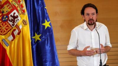Ισπανία: Ανοίγει ο δρόμος για τη συνεργασία του Podemos με το PSOE