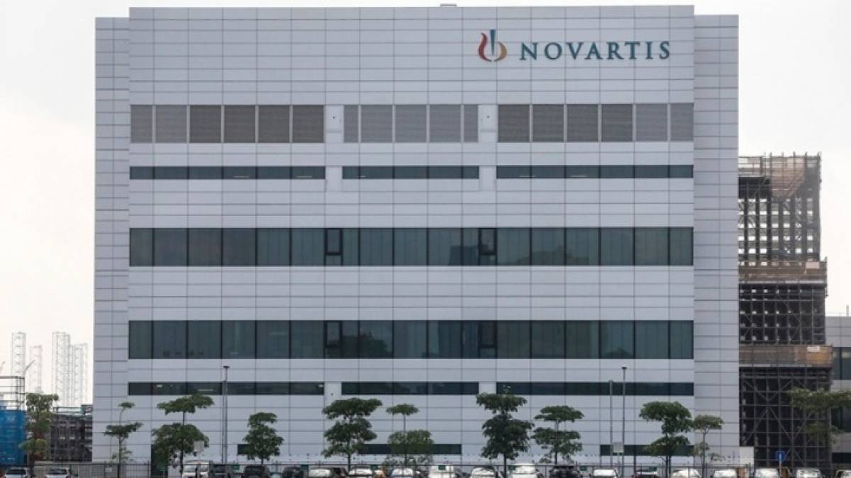 Σκάνδαλο Novartis: Πώς αλλάζει τα δεδομένα η απόρρητη αναφορά Τουλουπάκη