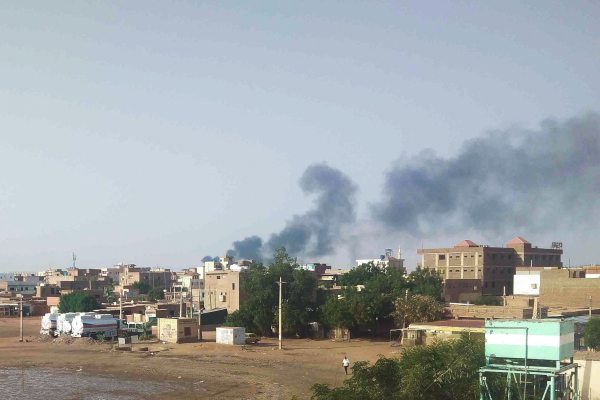 Συνεχίζονται οι μάχες στο Σουδάν: Έκρηξη κοντά στο αρχηγείο των ενόπλων δυνάμεων