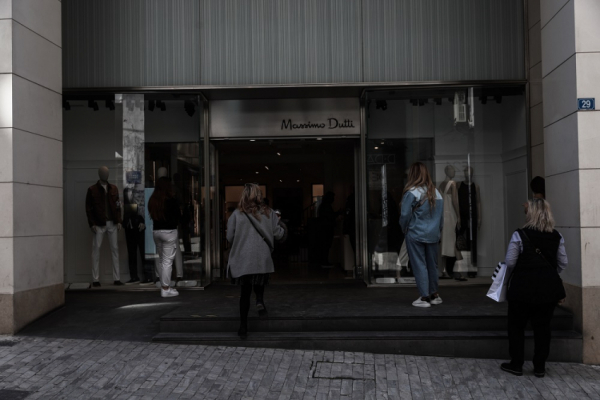 Ψώνια χωρίς ραντεβού ζητούν οι έμποροι σε Αθήνα και Θεσσαλονίκη