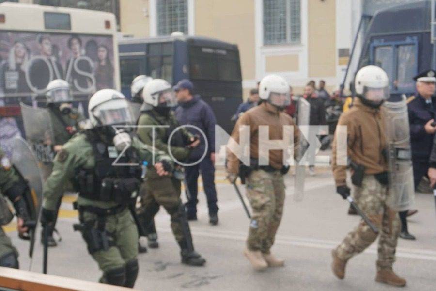 Μυτιλήνη: Η αστυνομία διέλυσε την ειρηνική διαμαρτυρία των προσφύγων