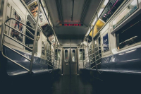Νέα Υόρκη: Την ξυλοκόπησε στο μετρό επειδή αρνήθηκε να του μιλήσει